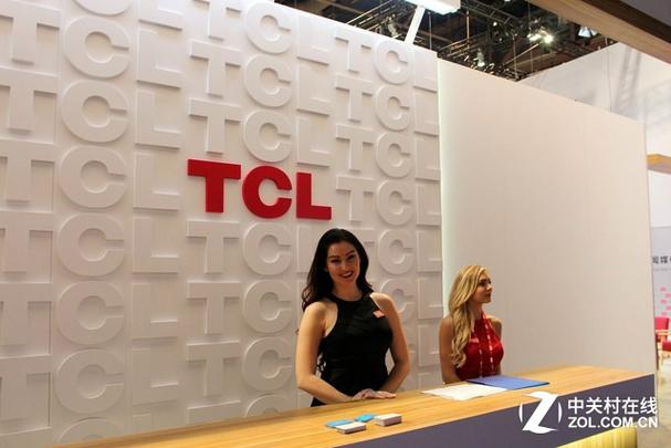 tcl在本届消费电子展中同样推出多款针对家庭的智能产品,在提升用户